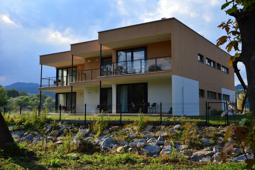 Apartmanovy Dom Krivan Besenova Luaran gambar