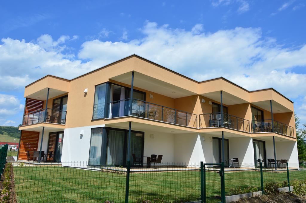 Apartmanovy Dom Krivan Besenova Luaran gambar
