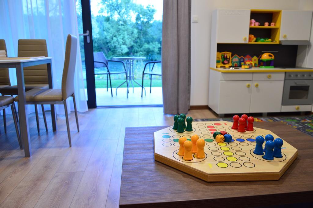 Apartmanovy Dom Krivan Besenova Luaran gambar