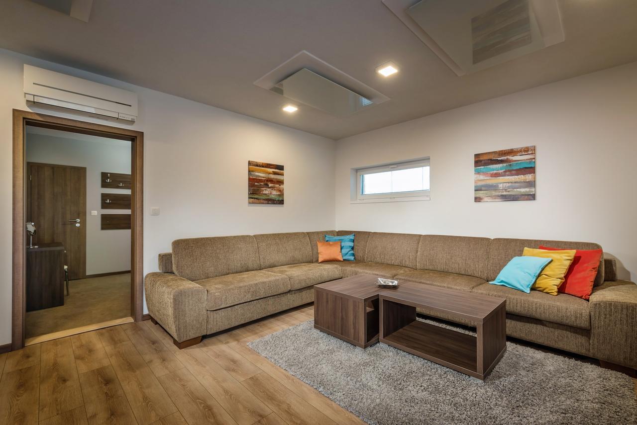 Apartmanovy Dom Krivan Besenova Luaran gambar
